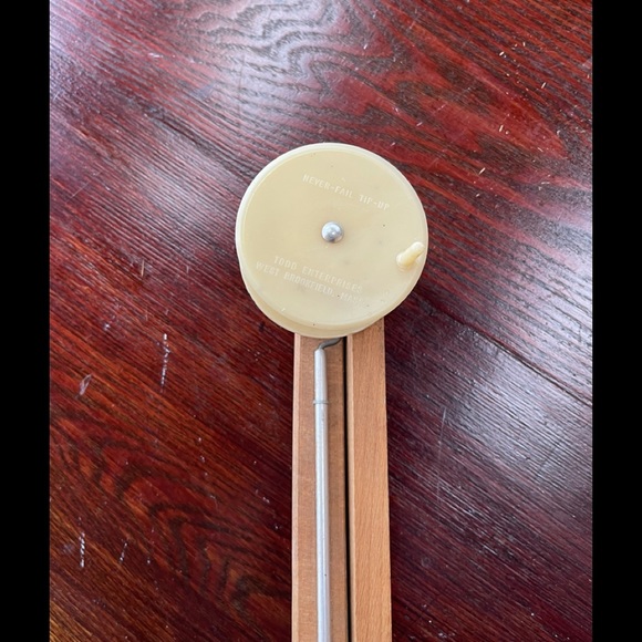 Vintage Lot (2) Never-Fail ice fishing wooden tip ups - Picture 6 of 7